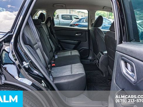 Used 2025 Nissan Rogue SV FWD image 21