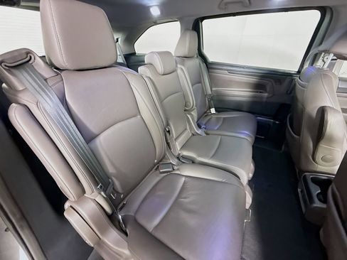 Used 2023 Honda Odyssey Touring image 38