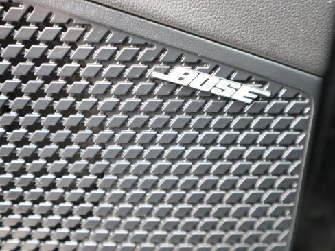 Used 2024 Hyundai Elantra Limited image 34