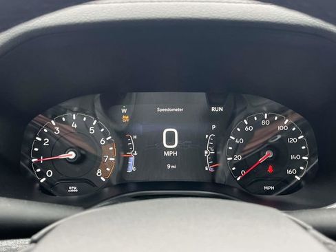 New 2026 Jeep Compass Latitude w/ Driver Assistance Group AWD/4WD image 28
