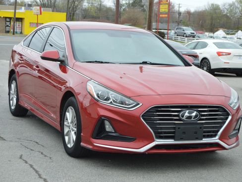 Used 2019 Hyundai Sonata SE image 2