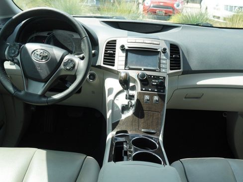 Used 2015 Toyota Venza XLE w/ XLE Premium Package FWD image 12