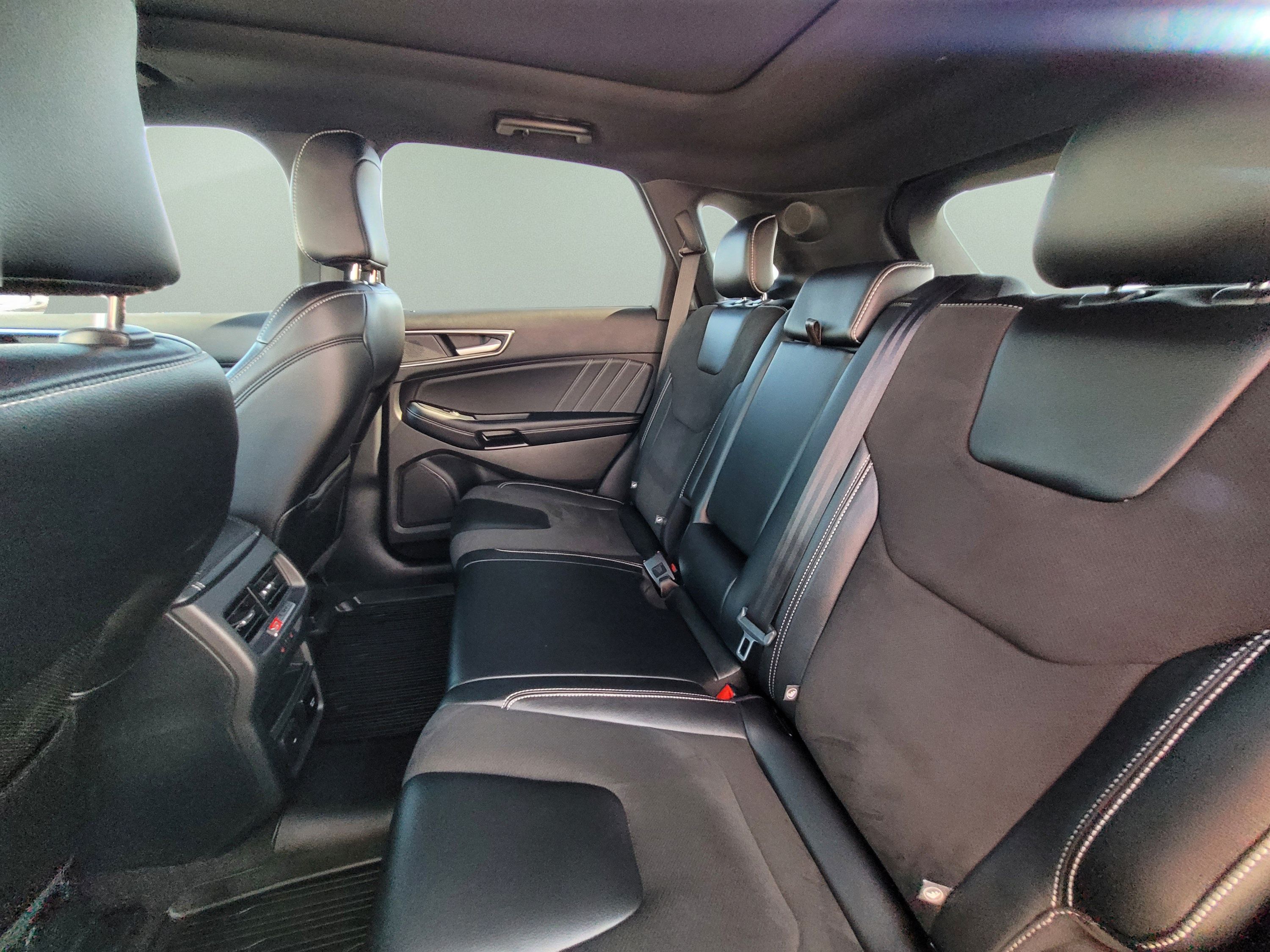 Used 2020 Ford Edge ST w/ Equipment Group 401A AWD/4WD image 17