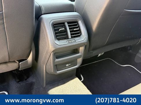 Used 2023 Volkswagen Taos SE w/ Panoramic Sunroof Package AWD/4WD image 21