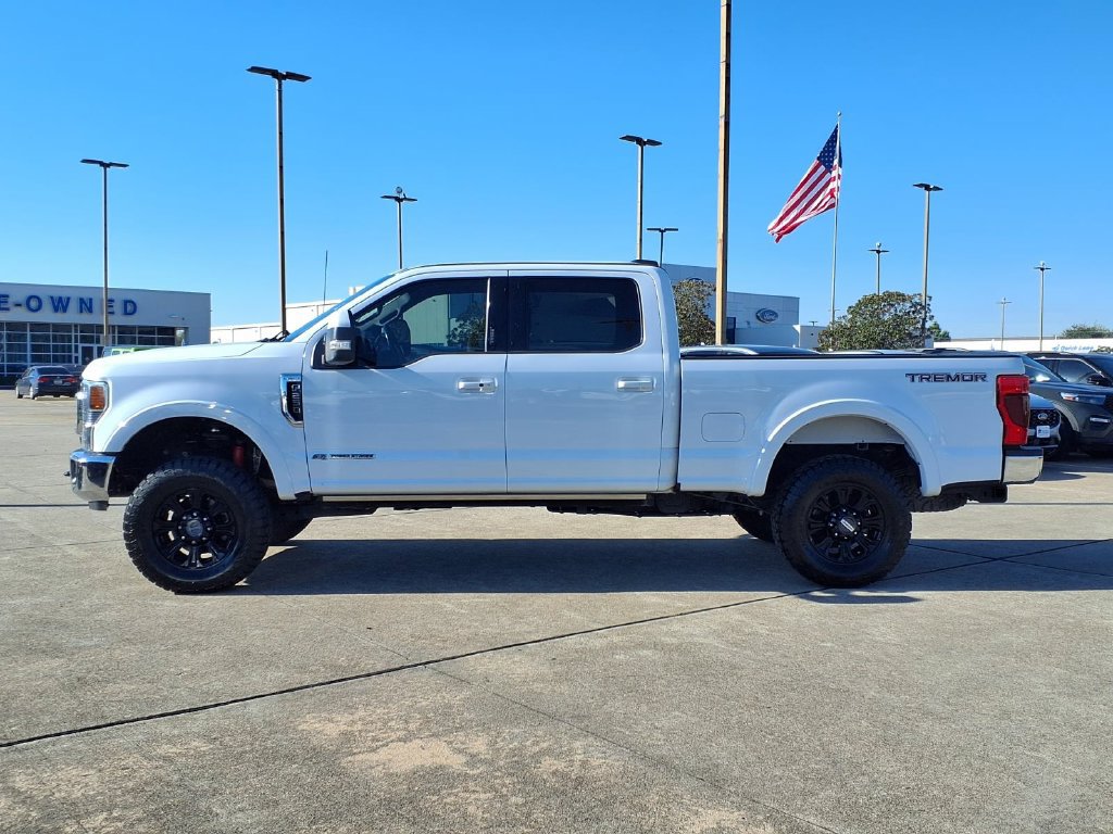 Certified 2022 Ford F250 Lariat w/ Tremor Off-Road Package AWD/4WD image 3