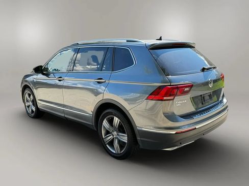 Used 2021 Volkswagen Tiguan SEL AWD/4WD image 9
