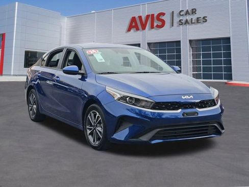 Used 2024 Kia Forte LXS image 3