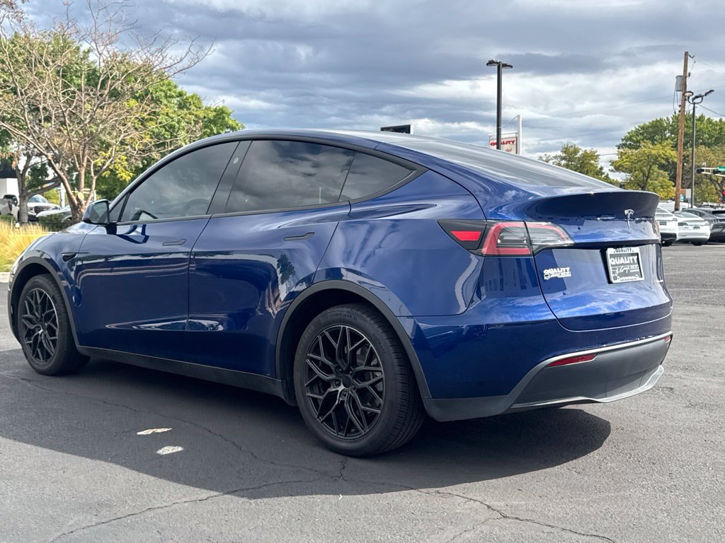 Used 2024 Tesla Model Y Long Range AWD/4WD image 7