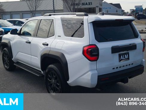 Used 2025 Toyota 4Runner SR5 image 9