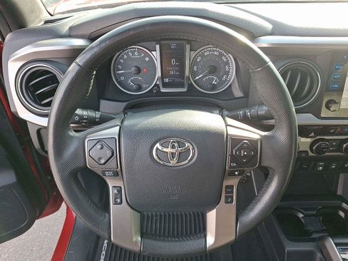 Used 2018 Toyota Tacoma Limited image 20