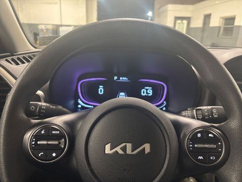 Used 2025 Kia Soul LX w/ LX Technology Package image 25