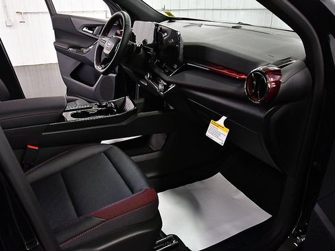 New 2026 Chevrolet Equinox RS w/ LPO, Floor Liner Package image 23