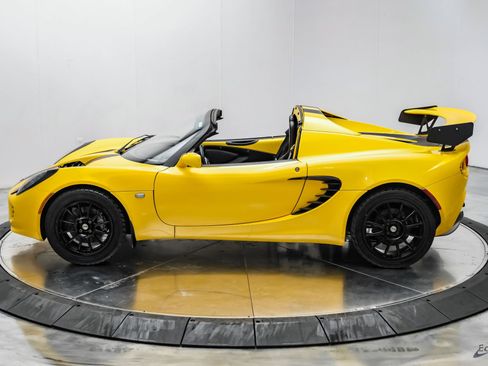Used 2005 Lotus Elise RWD image 8