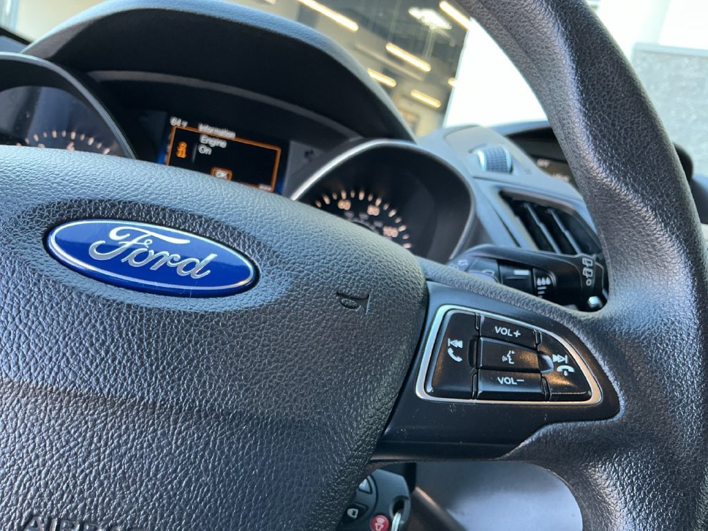 Used 2017 Ford Escape SE AWD/4WD image 25