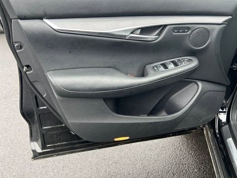 Used 2024 INFINITI QX50 Luxe image 10