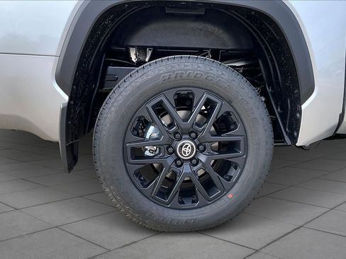 New 2026 Toyota Tundra SR5 AWD/4WD image 11
