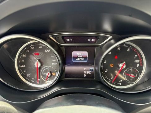 Used 2018 Mercedes-Benz GLA 250 4MATIC w/ Premium Package image 27