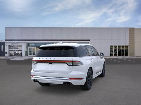 New 2026 Lincoln Aviator Black Label w/ Dynamic Handling Package AWD/4WD image 8