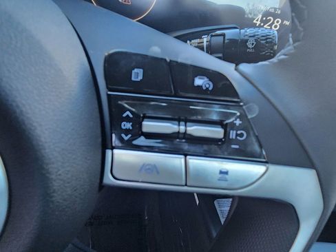 New 2026 Hyundai Elantra Limited image 13