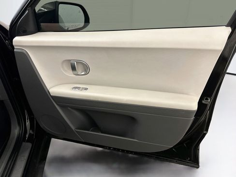 Used 2024 Hyundai Ioniq 5 SE AWD/4WD image 33