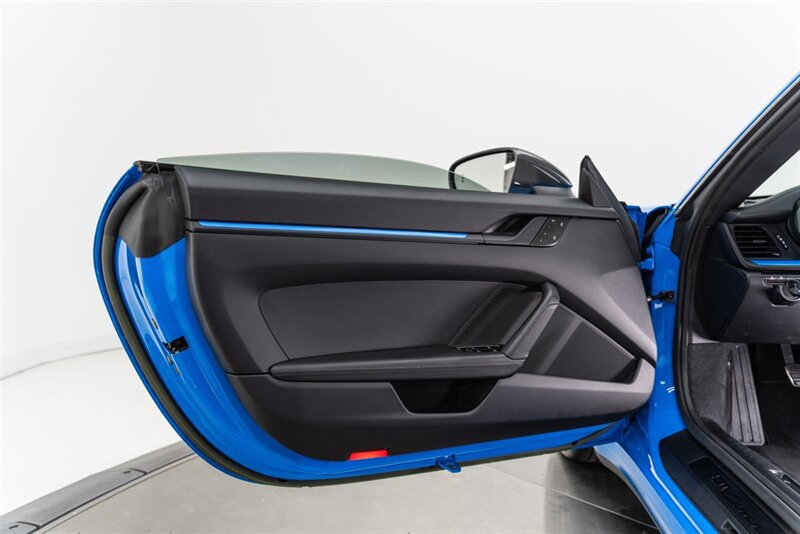Used 2023 Porsche 911 Carrera T RWD image 69