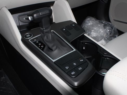 New 2026 Kia Sportage EX image 15