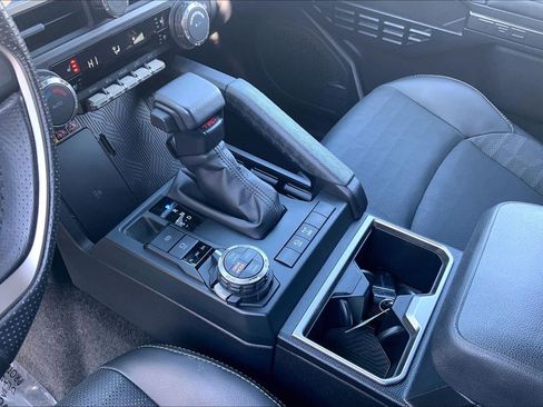 Used 2025 Toyota 4Runner TRD Off-Road Premium image 19