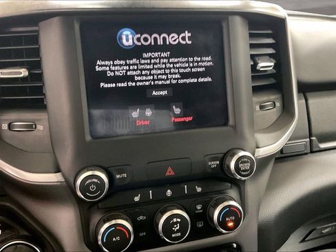 Used 2019 RAM 1500 Big Horn AWD/4WD image 6