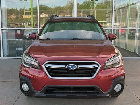 Used 2019 Subaru Outback 2.5i Limited w/ Protection Package #1 AWD/4WD image 2