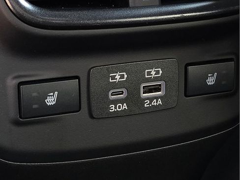 Used 2025 Subaru Outback Wilderness AWD/4WD image 10