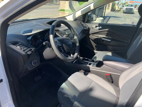 Used 2018 Ford Escape SE w/ Ford Safe & Smart Package image 7