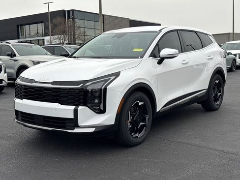 New 2026 Kia Sportage EX image 6