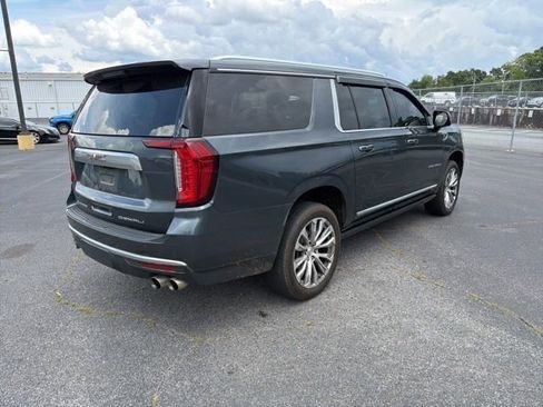 Used 2021 GMC Yukon XL Denali w/ Denali Premium Package AWD/4WD image 4