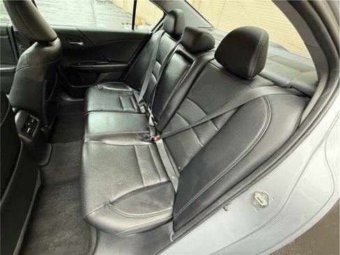 Used 2016 Honda Accord Touring image 24