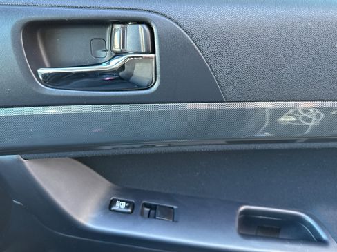 Used 2011 Mitsubishi Lancer Evolution GSR image 20