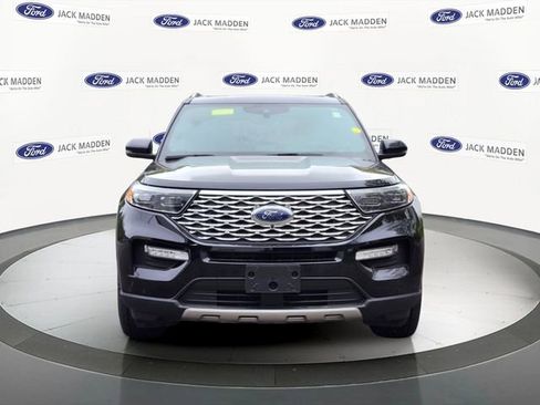 Certified 2022 Ford Explorer Platinum w/ Equipment Group 601A AWD/4WD image 8