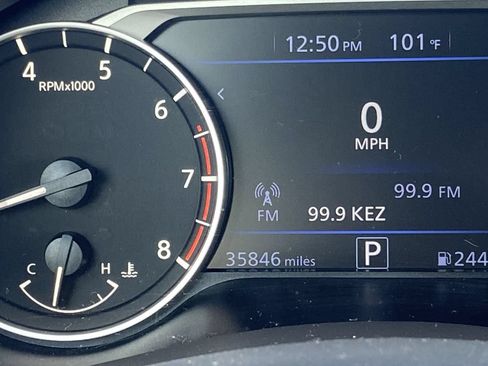 Used 2025 Nissan Altima 2.5 SV FWD image 8