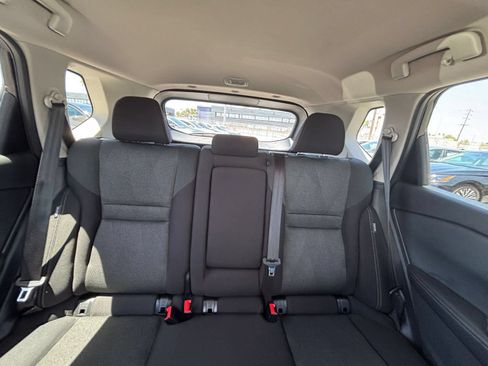 Used 2025 Nissan Rogue SV FWD image 35