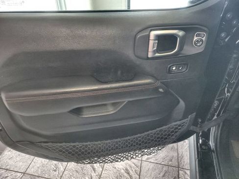 Used 2020 Jeep Wrangler Unlimited Rubicon AWD/4WD image 13