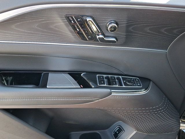 Certified 2024 Cadillac Lyriq Luxury AWD/4WD image 13