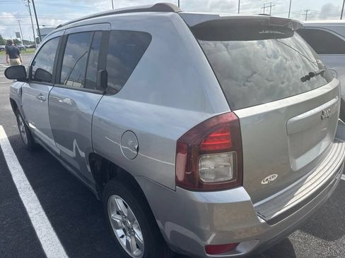 Used 2014 Jeep Compass Sport w/ Power Value Group FWD image 4