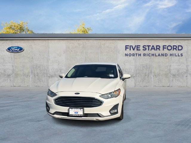 Used 2019 Ford Fusion SE w/ Equipment Group 151A FWD image 3