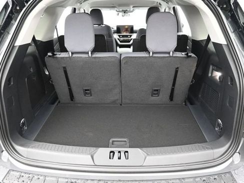 New 2026 Ford Explorer Active RWD image 37