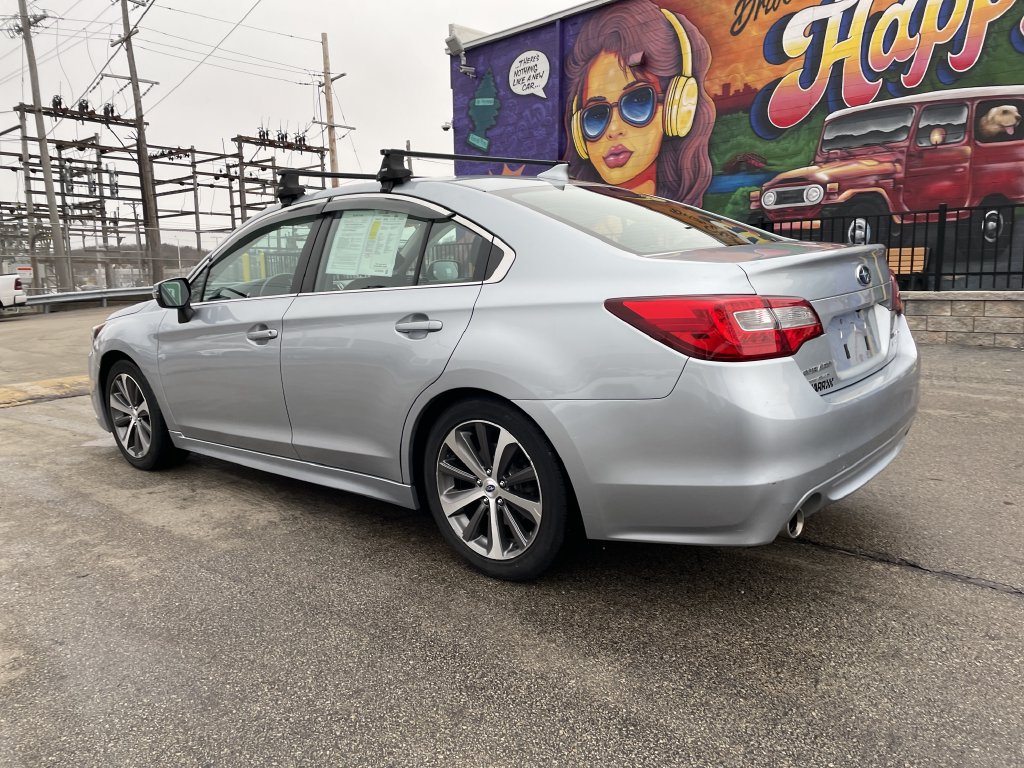 Used 2016 Subaru Legacy 2.5i Limited AWD/4WD image 3