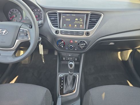 Used 2018 Hyundai Accent SEL image 11