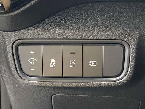 Used 2023 Kia Soul S FWD image 19