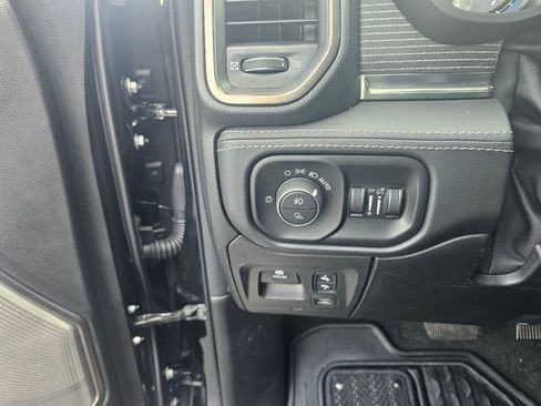 Used 2020 RAM 1500 Limited w/ Black Appearance Package AWD/4WD image 25