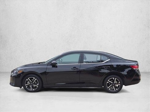 Used 2024 Nissan Sentra SV FWD image 9