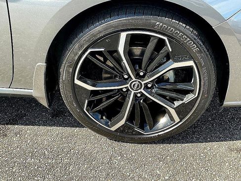 Used 2023 Nissan Altima 2.5 SR image 10