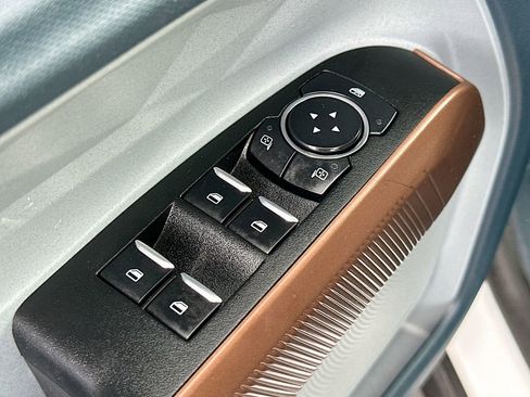 Used 2023 Ford Maverick Lariat w/ Equipment Group 500A Standard image 18